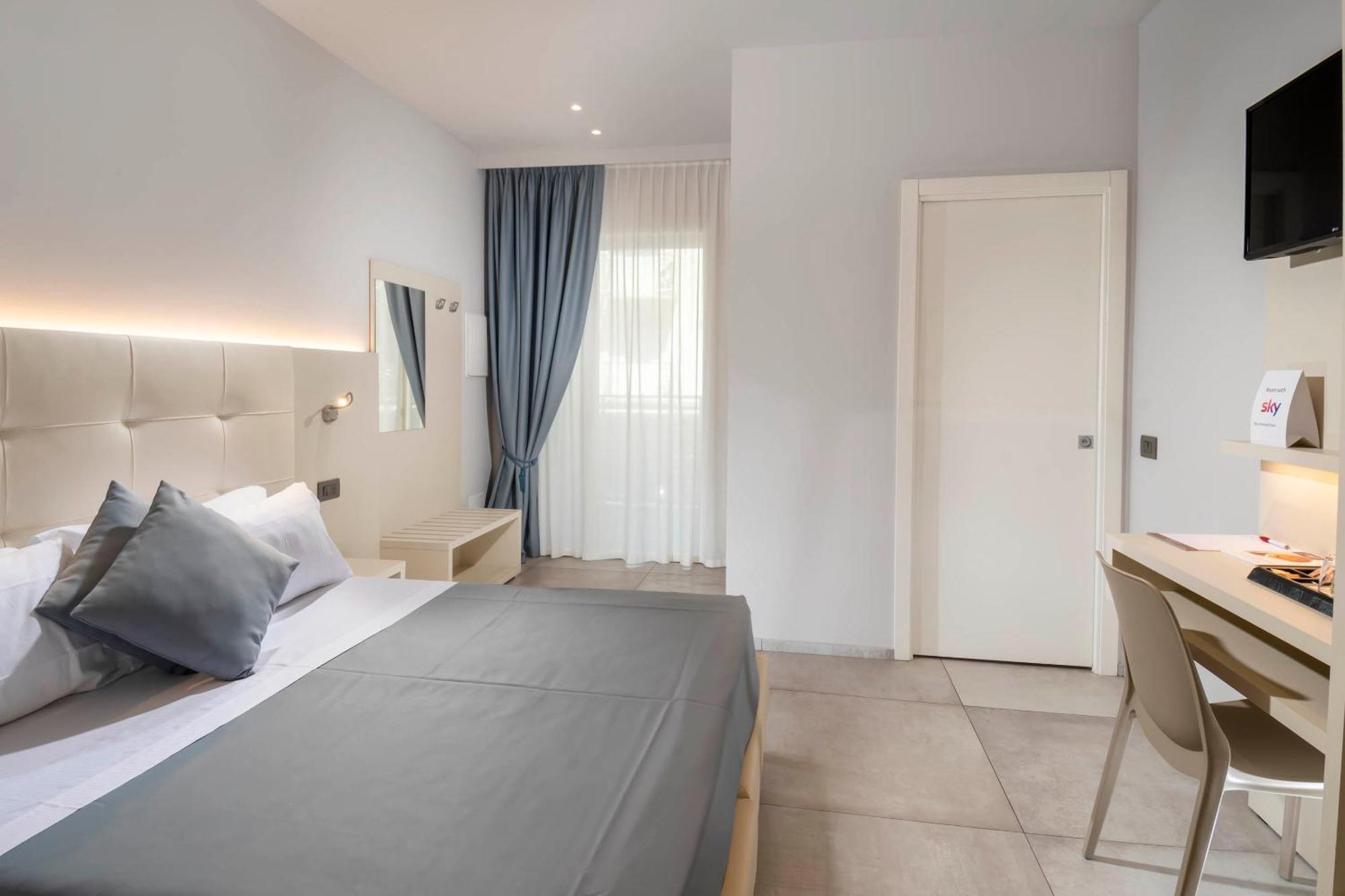 Primrose 3* Rimini