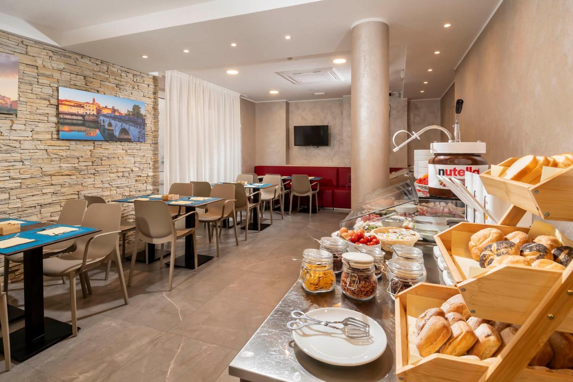 Primrose Hotel